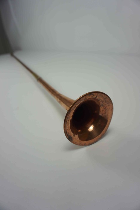 Copper Hunting Horn, Having Brass mounts, 104cm high - Image 2 of 5