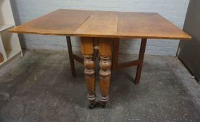 Adapted Victorian Oak and Later Drop Leaf Table, 75cm high, 126cm long, 97cm wide