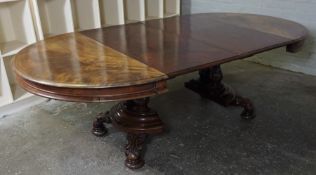 Victorian Mahogany Extending Dining Table, The Circular top Having two Additional Leaves, Raised