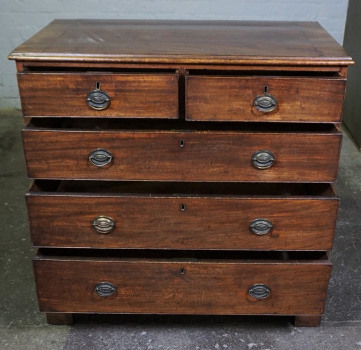 Georgian Mahogany Chest of Drawers, Having two small Drawers above three long Drawers, Raised on - Image 2 of 4