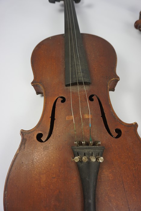 Antique Violin circa late 19th / early 20th century, Having Label to the interior for The Ruggeri - Image 2 of 23