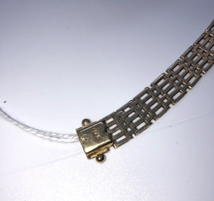 9ct Gold Bracelet, Stamped 9kt, 13.5 Grams, 19cm long - Image 4 of 4