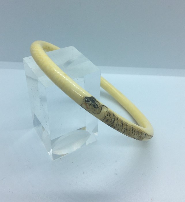 Ivory Bangle, Decorated with Etched Figures of Tigers, 8.5cm Diameter