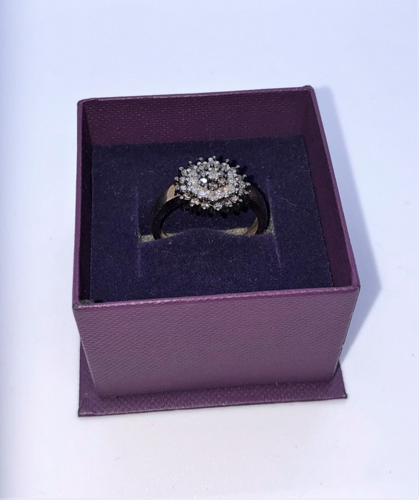 9ct Gold Diamond and Gemstone Ladies Cluster Ring, Set with small Diamonds and Gemstones, Stamped - Image 7 of 7