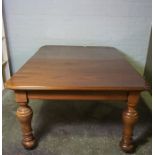 Mahogany Telescope Dining Table, circa late 19th / early 20th century, Having four additional