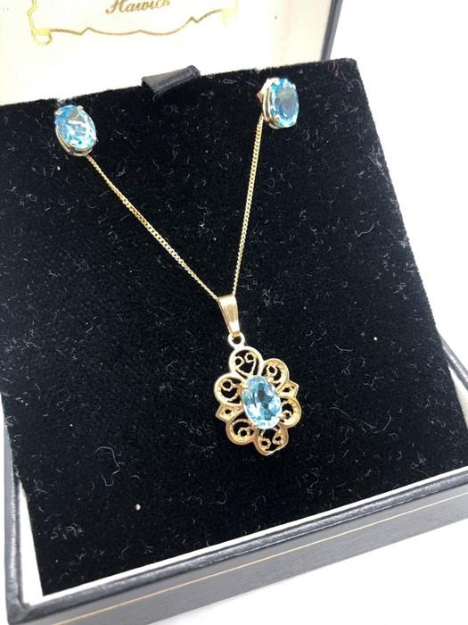 9ct Gold and Gemstone Ladies Pendant on Chain, With Matching Earrings, The Gems are possibly Blue - Image 6 of 6