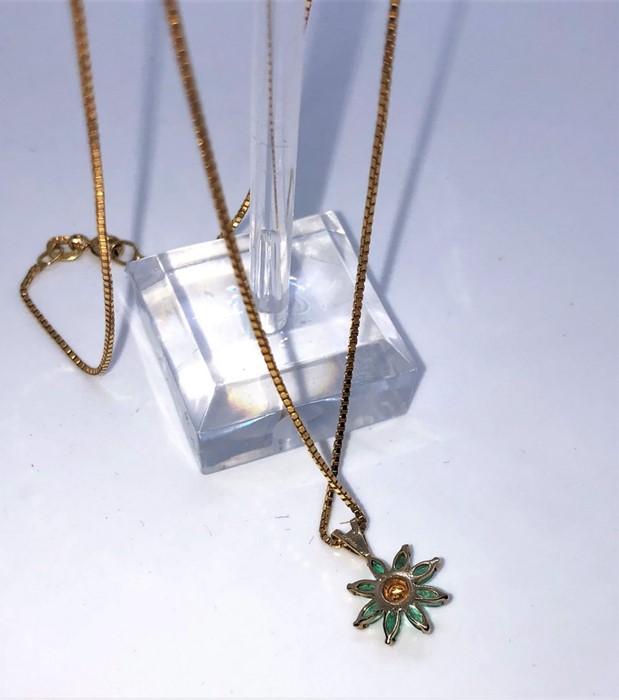 Gemstone and Diamond Ladies Flower Pendant, The Green Pendant is set with small Diamonds, On a 9ct - Image 4 of 5