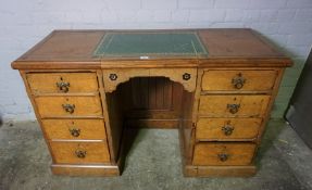 Victorian Aesthetic Style Oak Kneehole Desk, Having two large Drawers, Flanked by four small