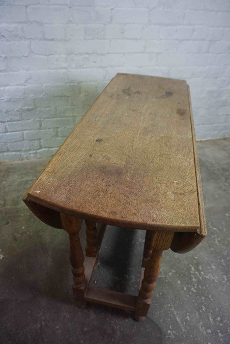 Oak Gateleg Table, 74cm high, 120cm long, 100cm wide - Image 5 of 5