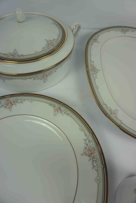 Noritake "Blossom Mist" Porcelain Dinner Set, To include a Tureen, Dinner plates, Soup bowls, - Image 3 of 6