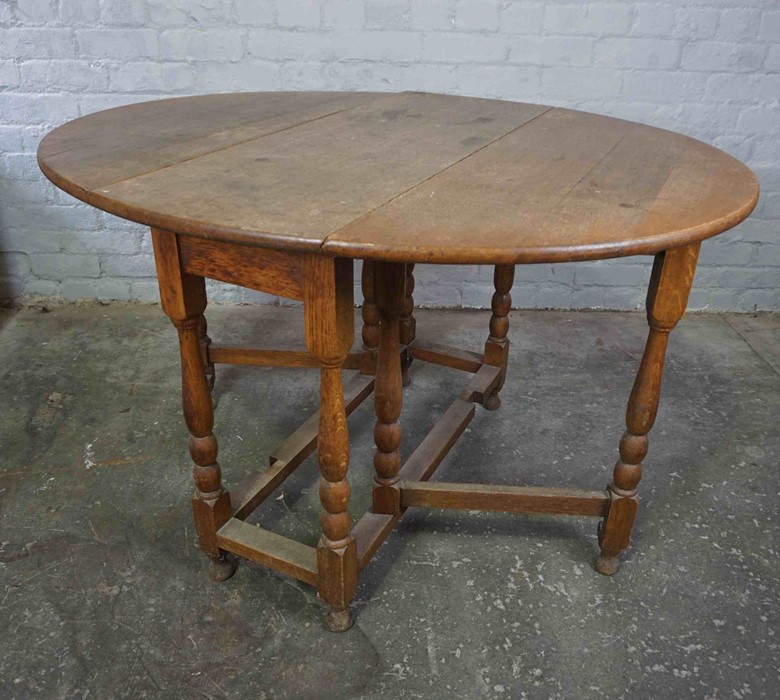 Oak Gateleg Table, 74cm high, 120cm long, 100cm wide - Image 2 of 5