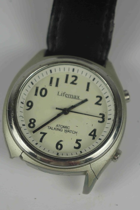 Three Modern Battery Operated Wristwatches, Comprising of examples by Klik and Lifemax, Also with - Bild 6 aus 7