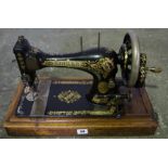 Vintage Portable Singer Sewing Machine, 30cm high, 39cm wide