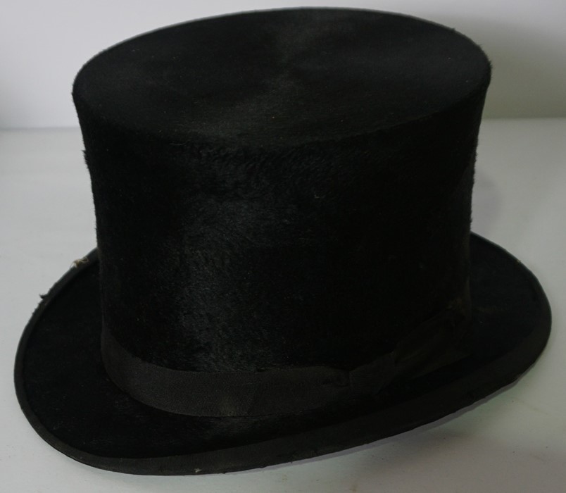 Vintage Black Silk Top Hat, Retailed by Chas Weir, Union st Aberdeen, Internal width 20cm, With Box