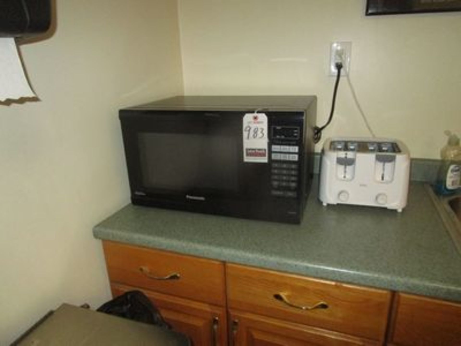 PANASONIC 1D MICROWAVE OVEN