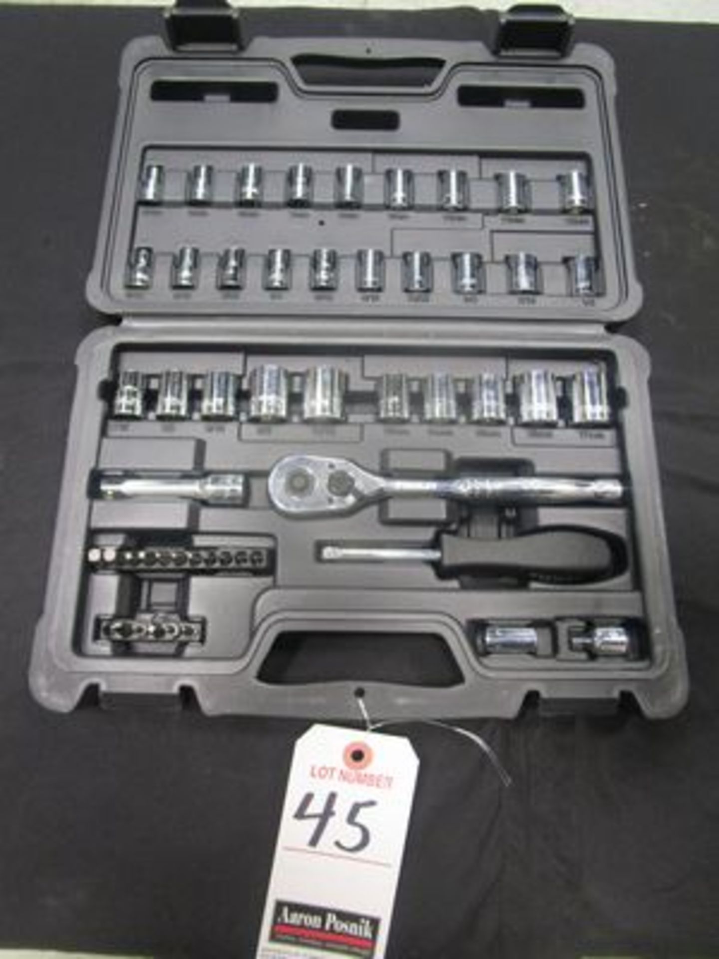 STANLEY 1/4" & 3/8" DRIVE SOCKET SET