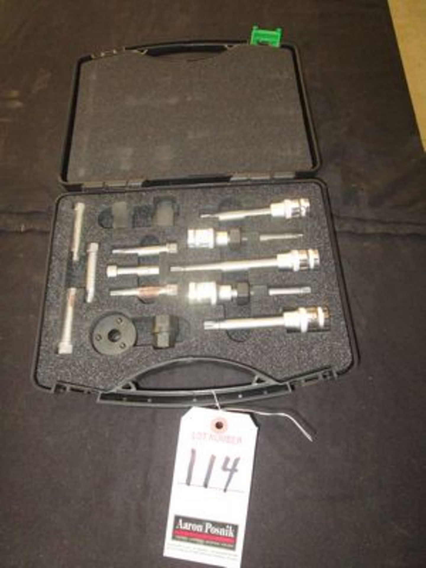 INA SPECIALITY TOOL W/ CASE