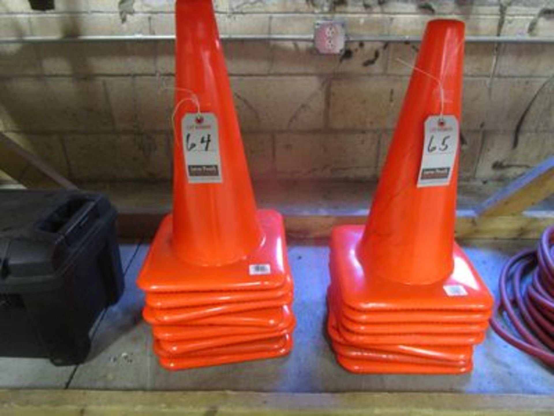 ROAD SAFETY CONES