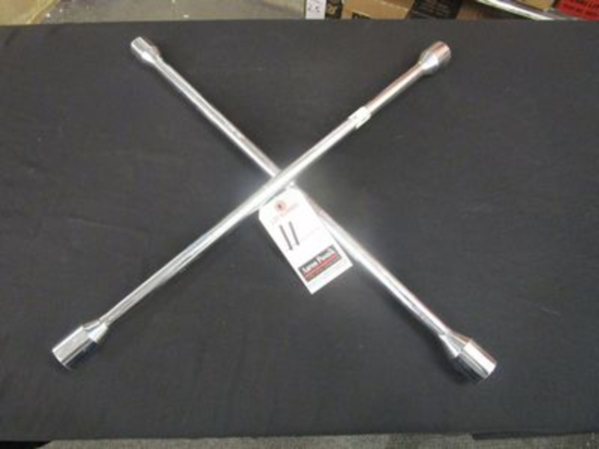 4-WAY LUG WRENCH