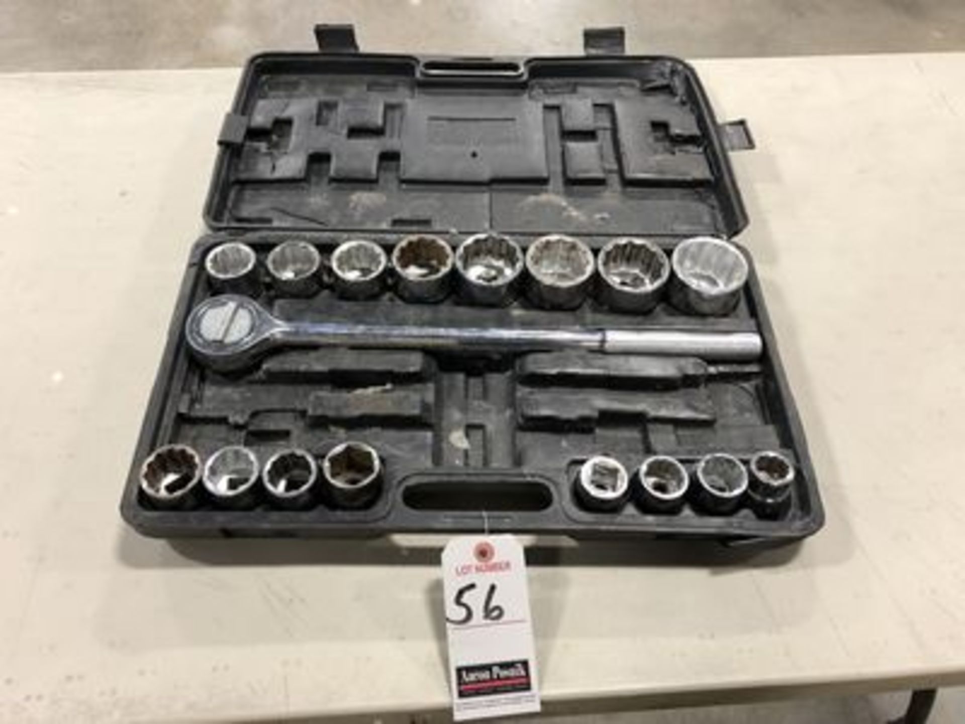 PITTSBURGH 3/4" DRIVE SOCKET SET W/ RACHET