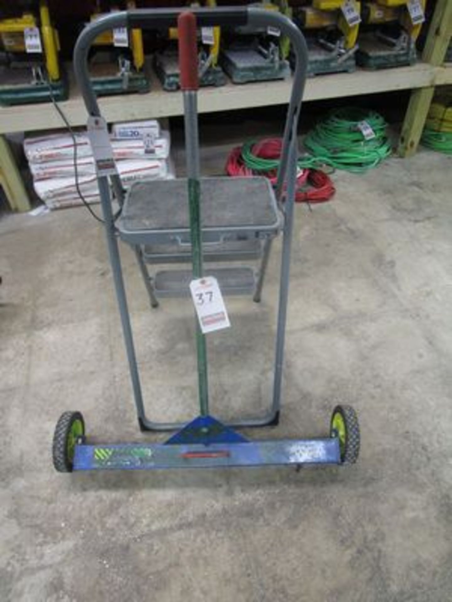 30" PORT. MAGNETIC SWEEPER