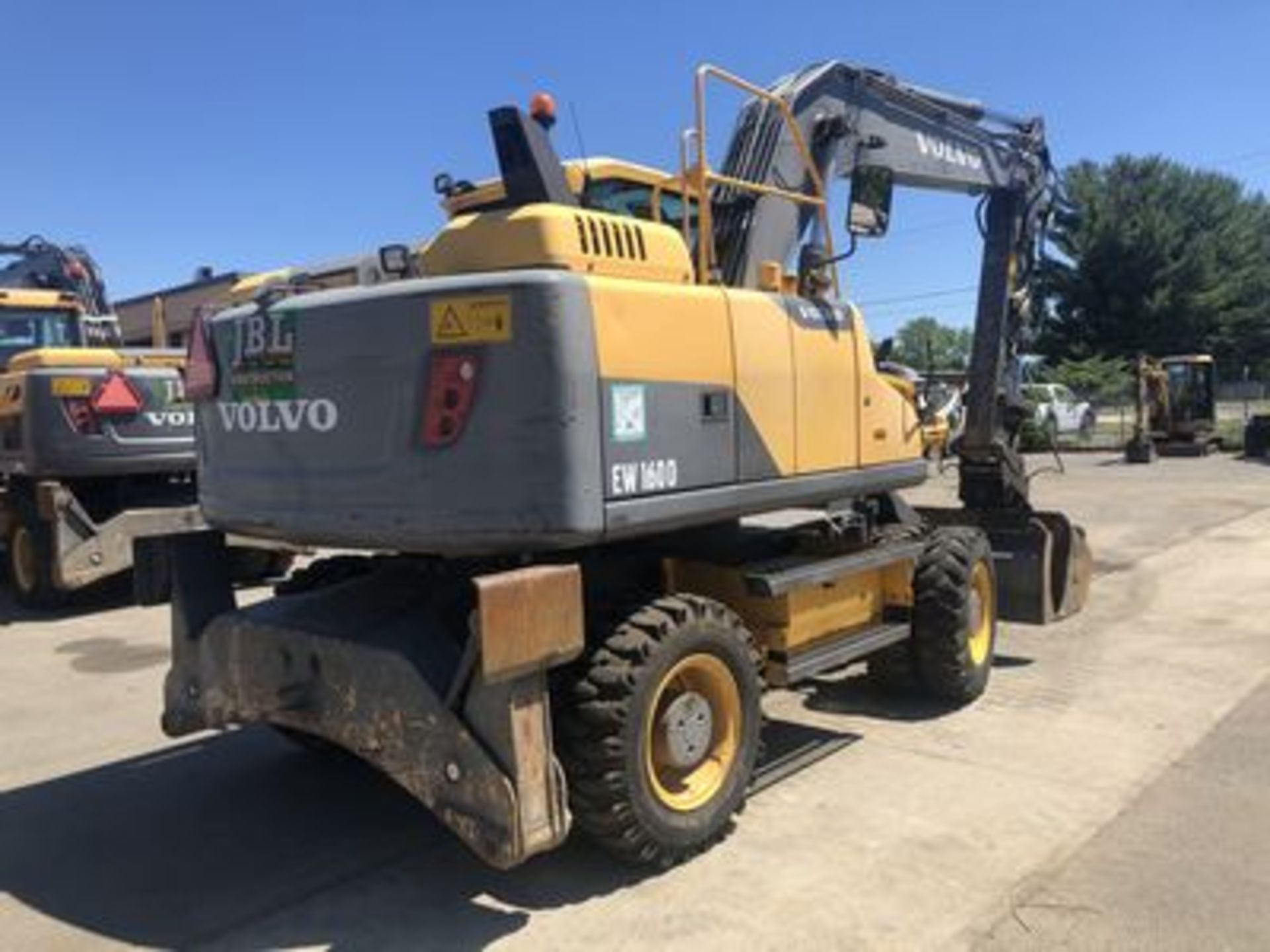 2012 VOLVO EW1600 RUBBER TIRED EXCAVATOR, ENCLOSED CAB., HEAT & AC, Q.C. 60" BUCKET, 100" BLADE, - Image 3 of 4