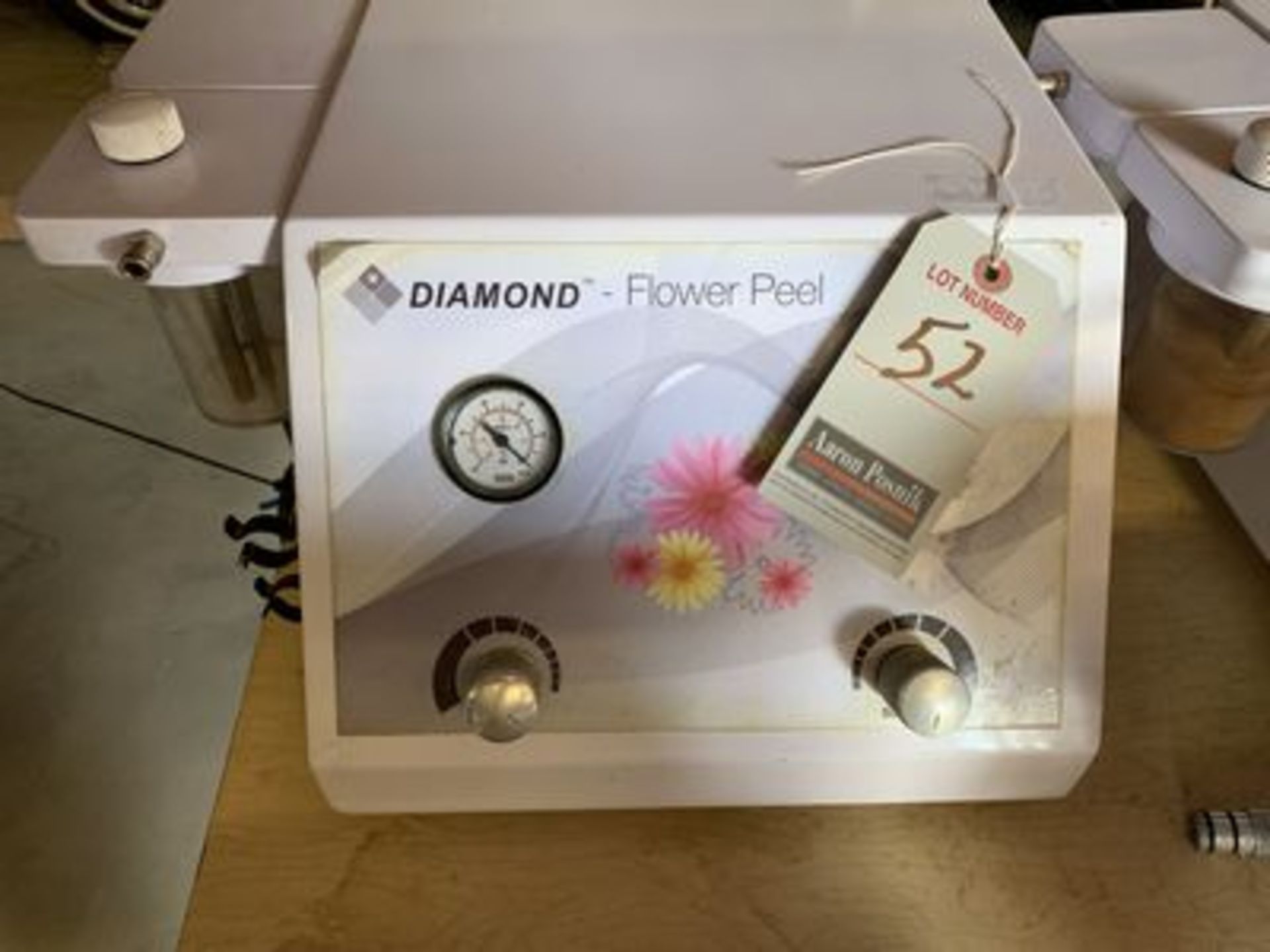 DIAMOND MICRODERMABRASION MACHINE W/ GAUGE, S/N DFP-2010-013