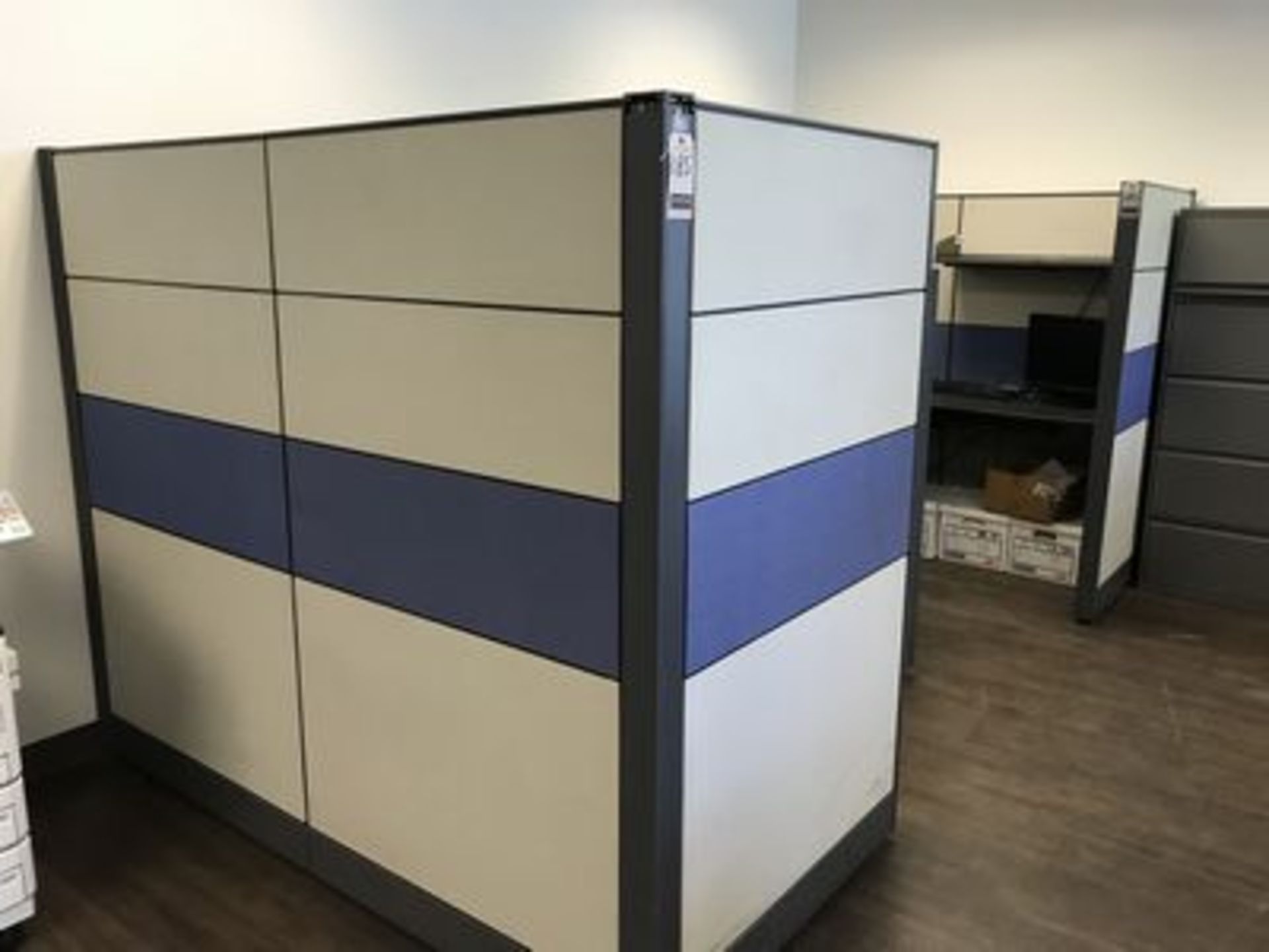 EVOLVE 7'X7' OFFICE WORKSTATION ELECTRIFIED CUBICLES INCLUDING: UPH. PARTITIONS, OVERSHELVES &