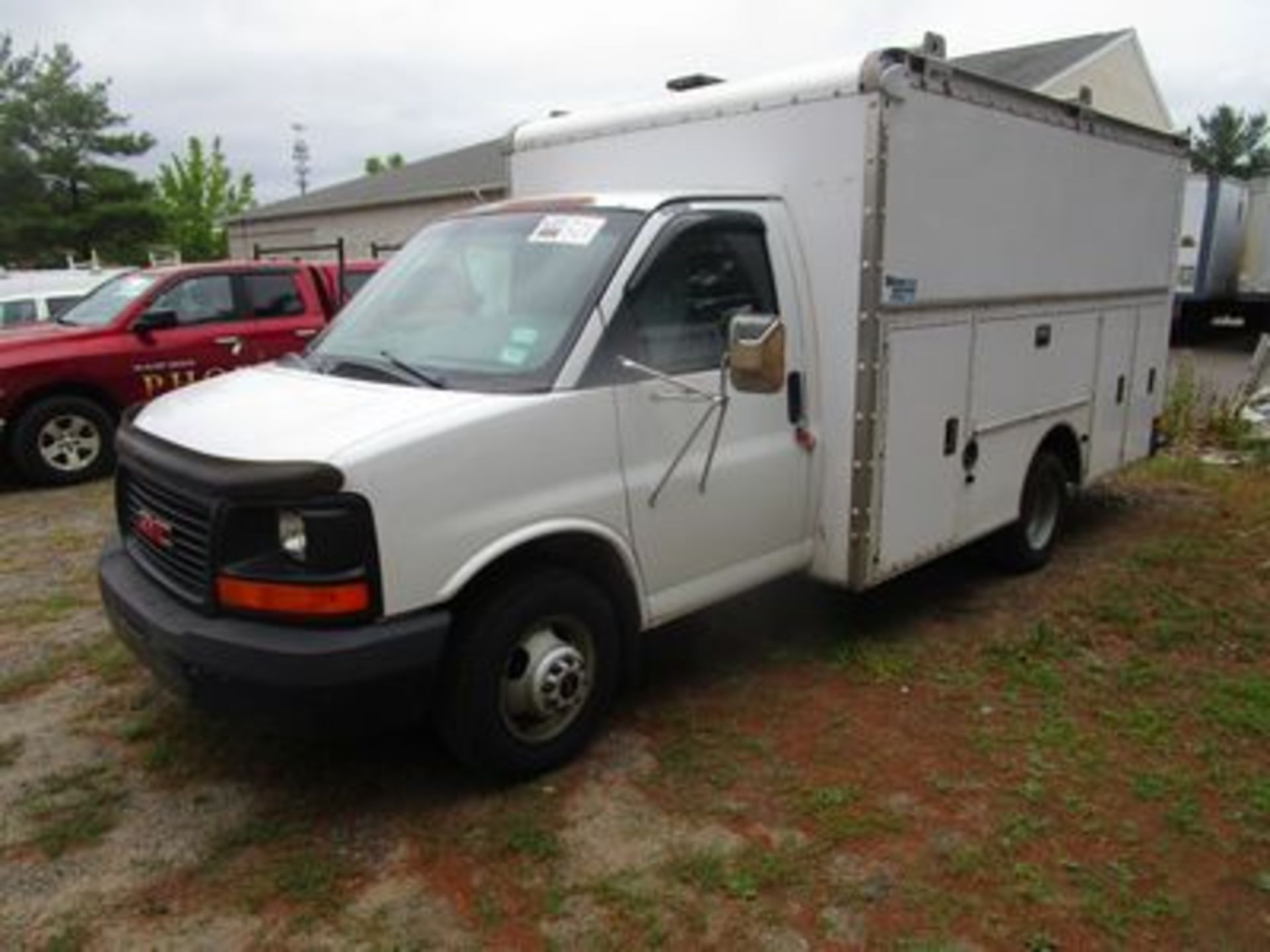 2003 CHEV. 12' UTILITY TRUCK, GRUMMAN OLSON UTILITY BODY, DUAL REAR WHEELS, AT, AC, VIN #