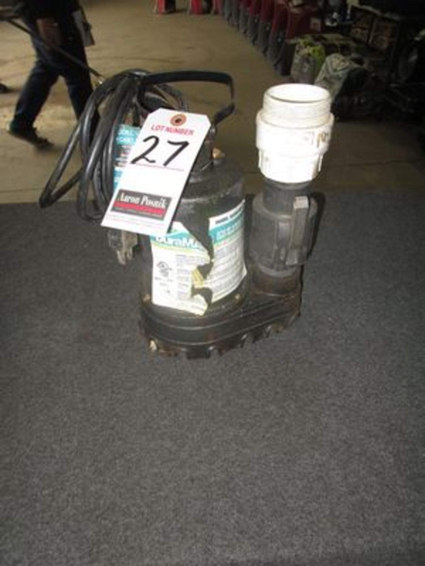 DURAMAX ELECTRIC SUMP PUMP.