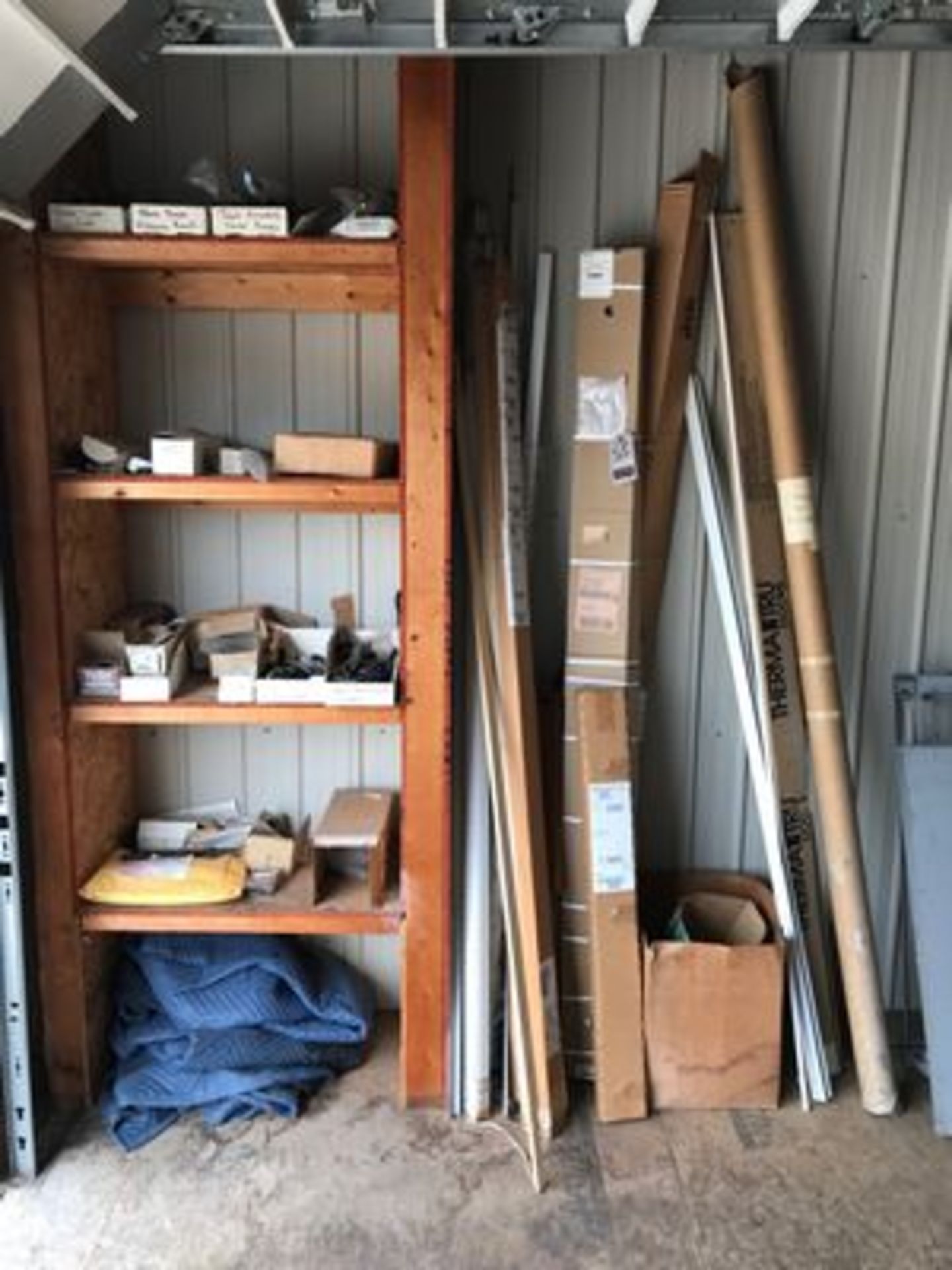 LOT OF ASS'T WINDOW, SCREEN & DOOR HARDWARE & FASTENERS