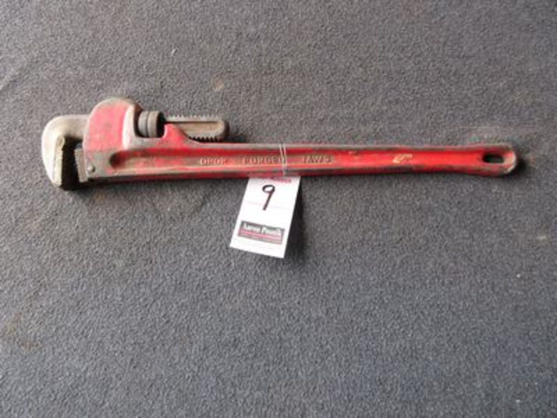 FORGE 24" PIPE WRENCH