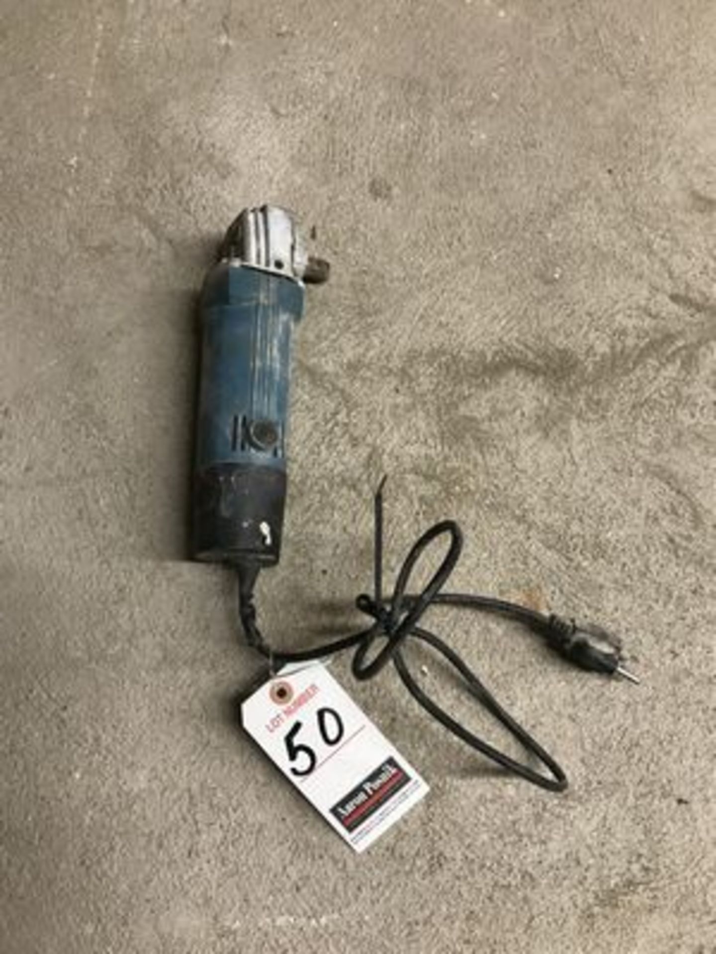 MAKITA 4 1/2" ELEC. GRINDER