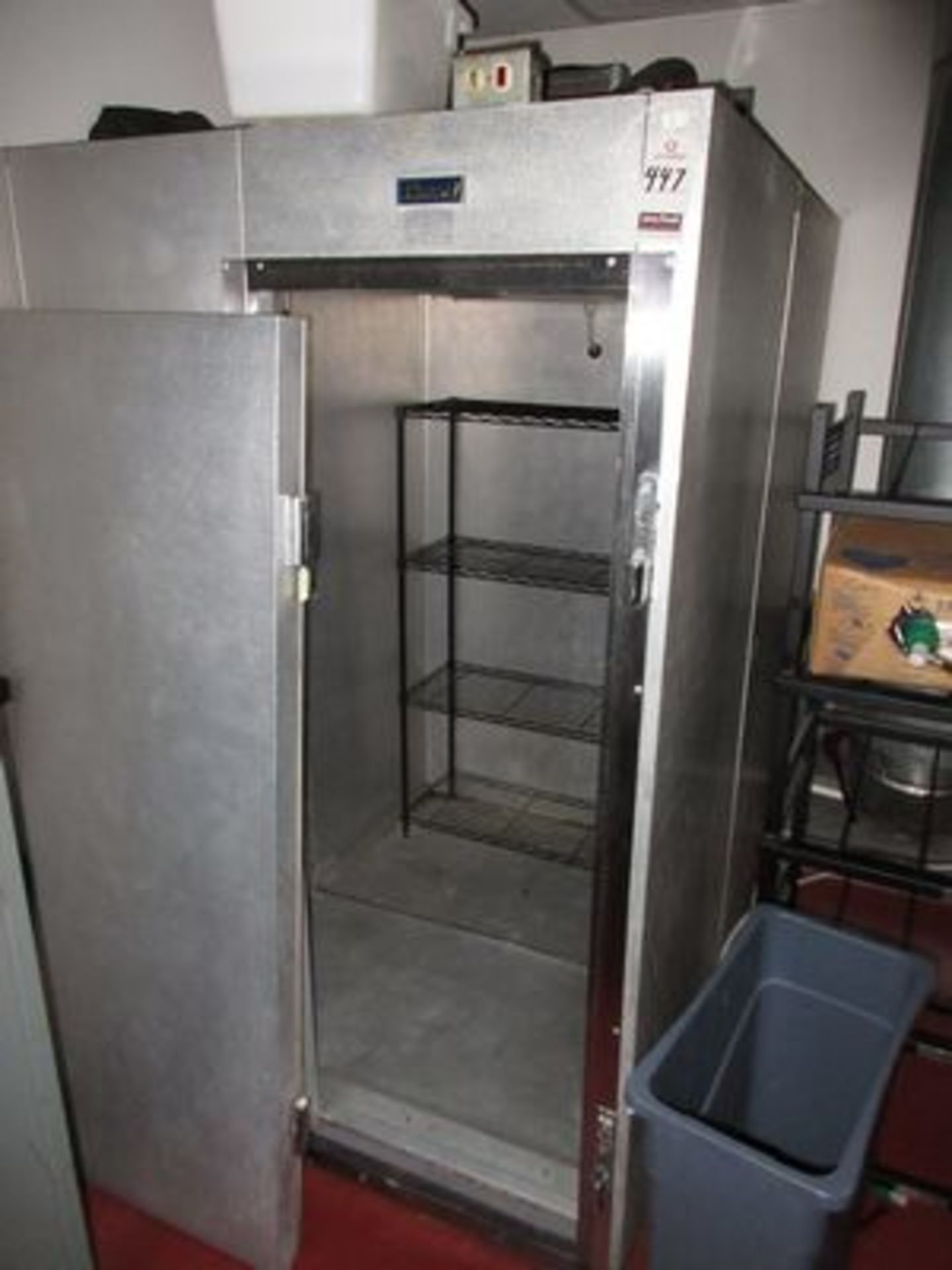 HOWARD 5'X5'X5' PORT. WALK-IN FREEZER W/ BLOWER & COMPRESSOR