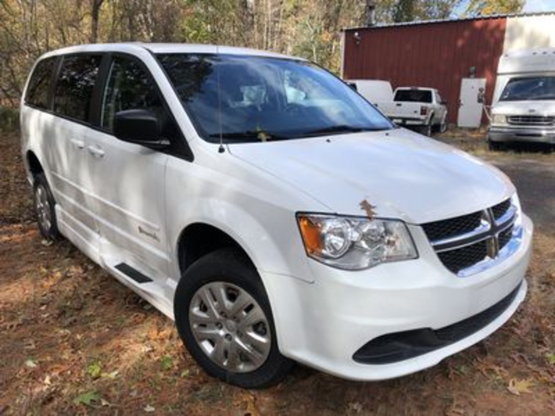 2016 DODGE GRAND CARAVAN SE, 4-DOOR ACCESSIBILITY MINIVAN, FWD, AT, AC, PW, PD, 6-SPEED FLEX FUEL, - Image 2 of 4