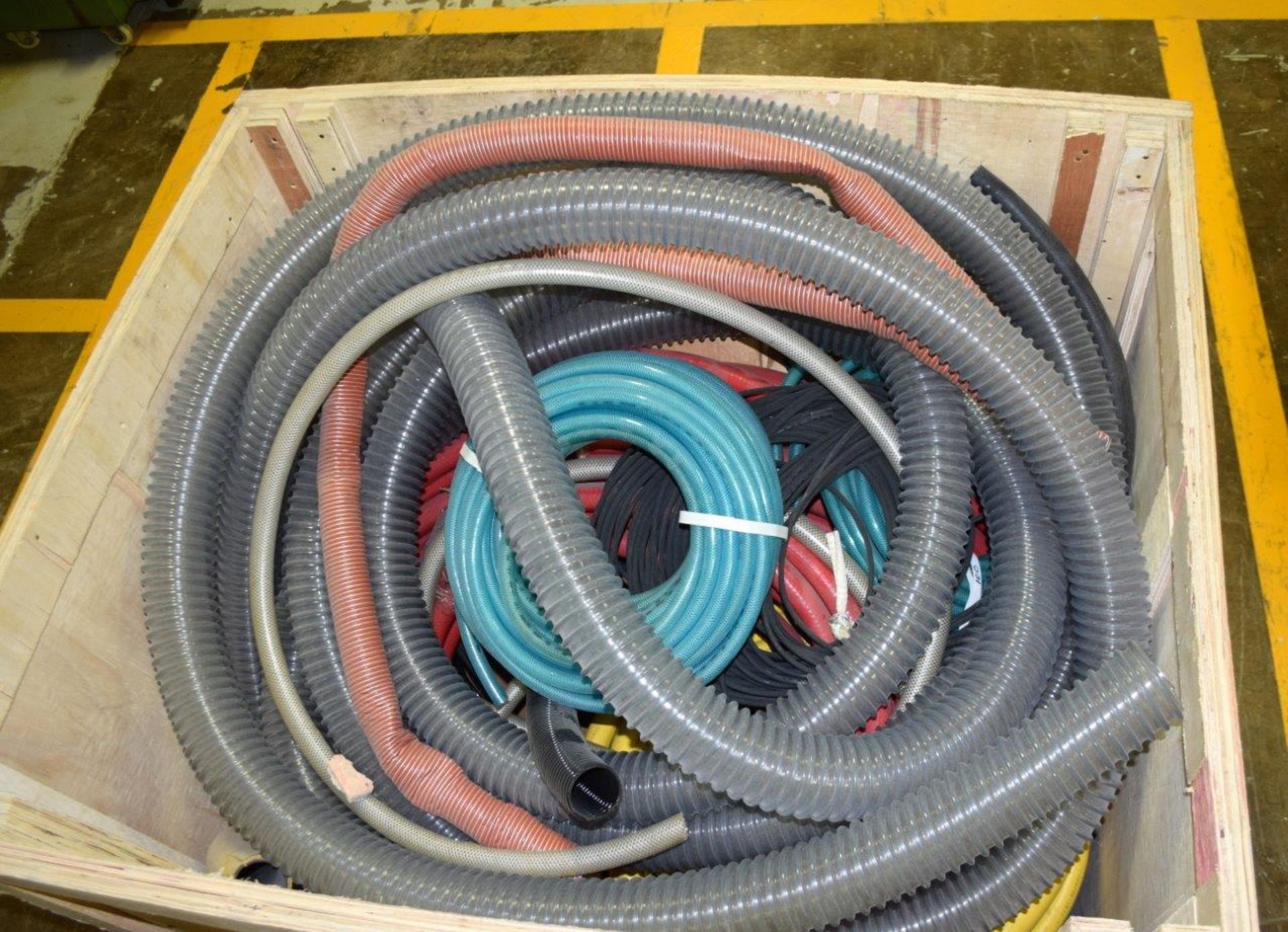 Bins and Hoses - Image 3 of 3