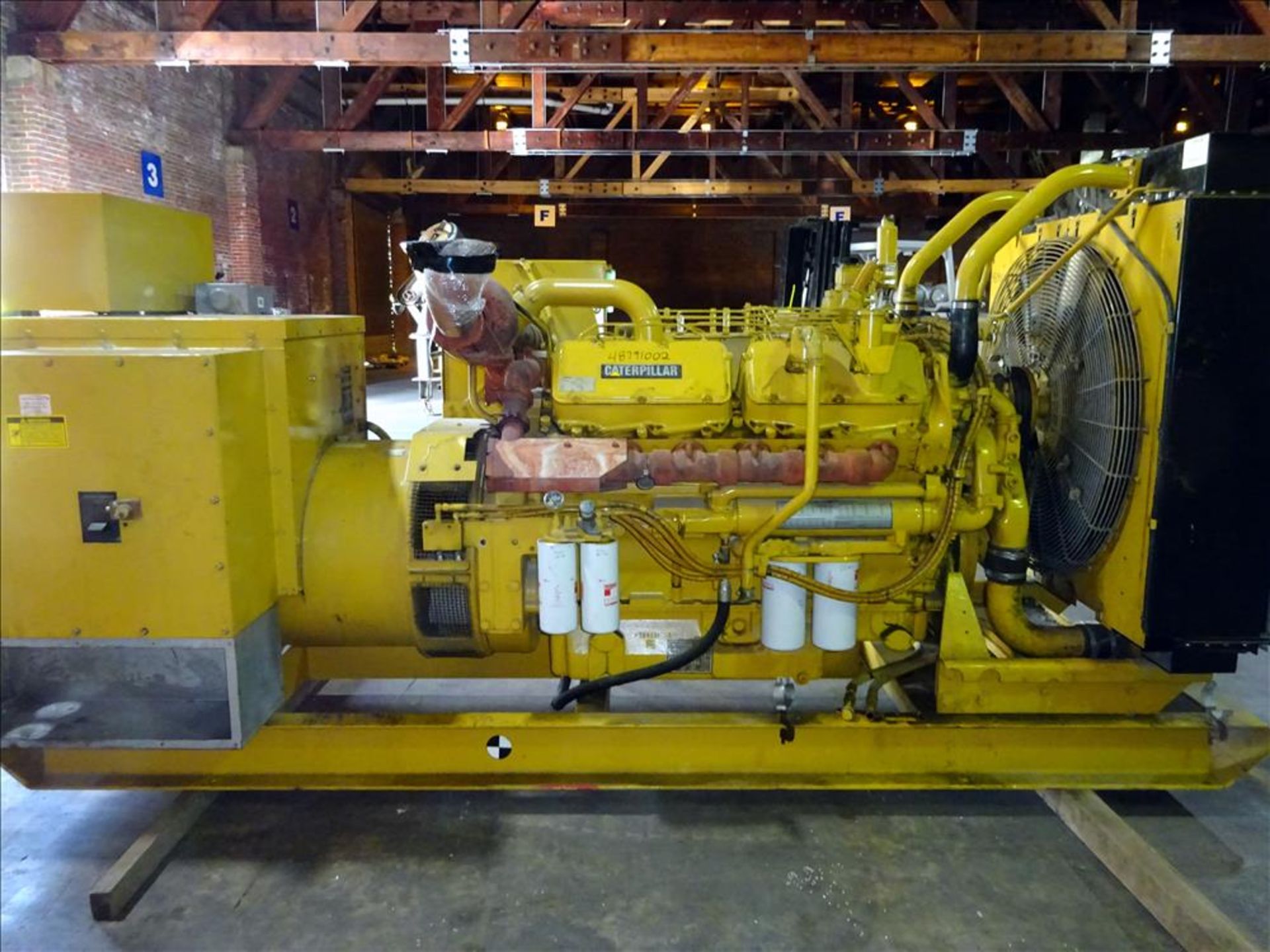 Caterpillar 500 kW Standby Diesel Generator - Image 6 of 28