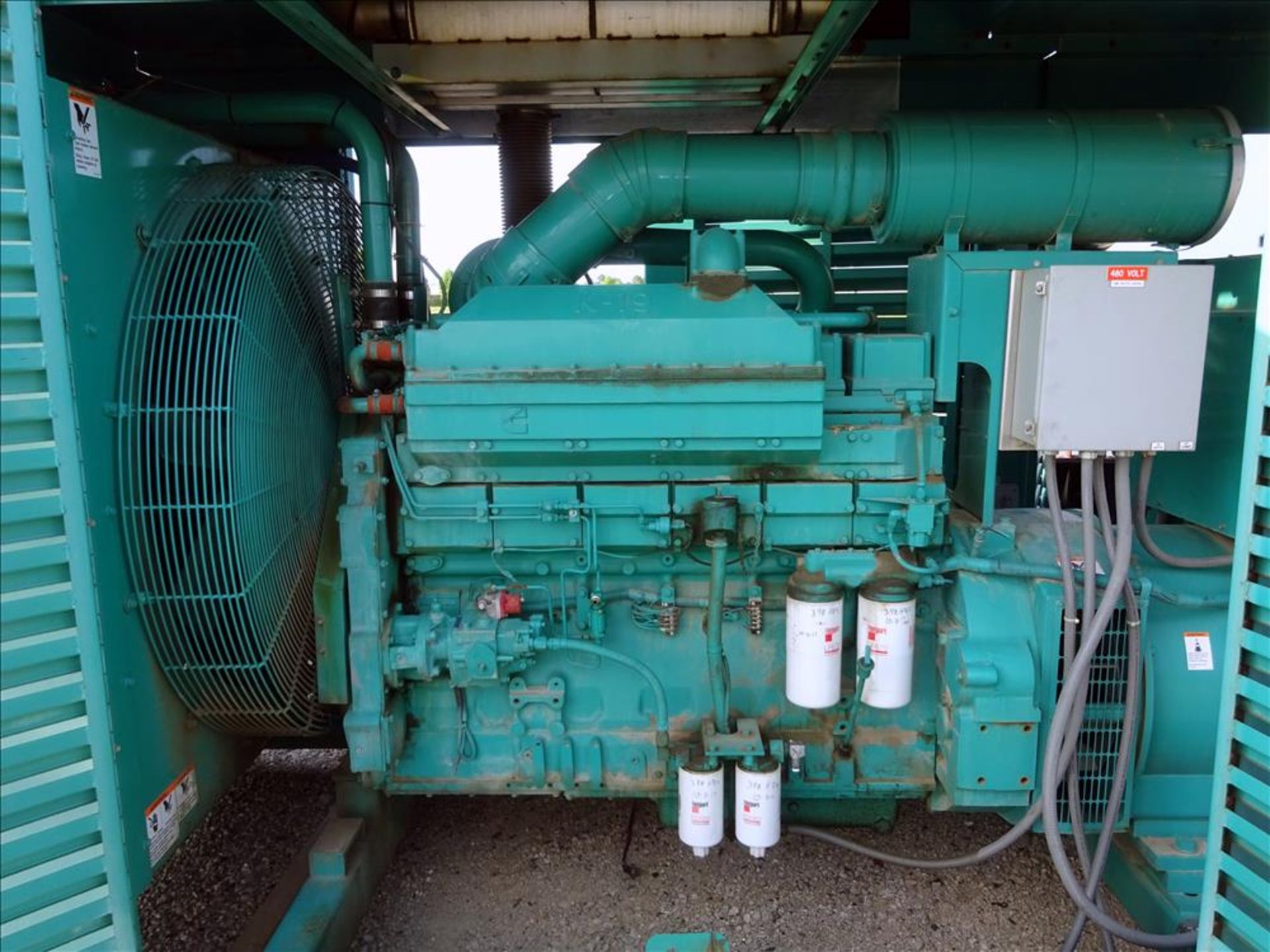 Cummins 500 kW Standby Diesel Generator Set - Image 7 of 43