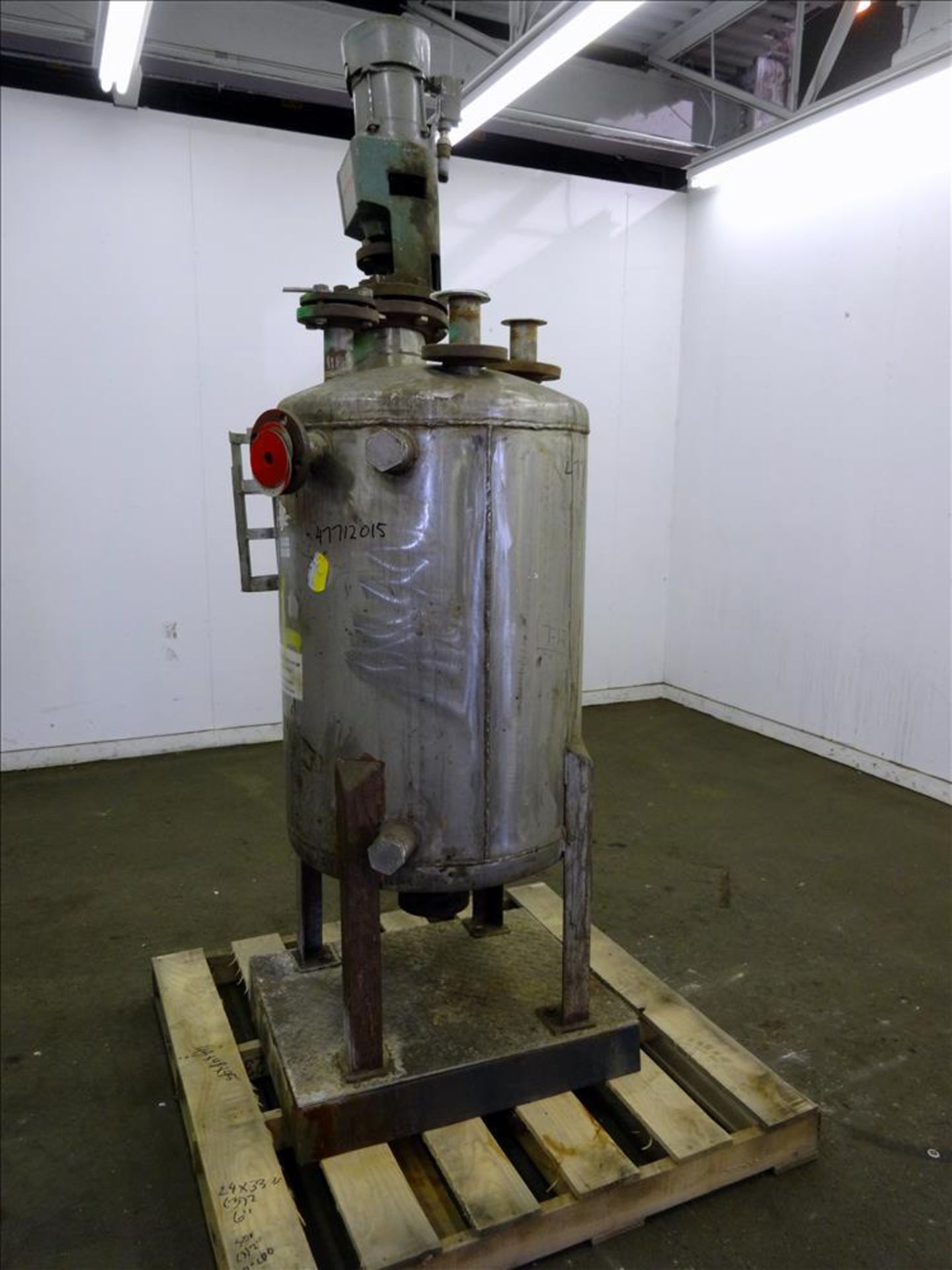 A.G. Miller Pressure Tank - Image 2 of 9