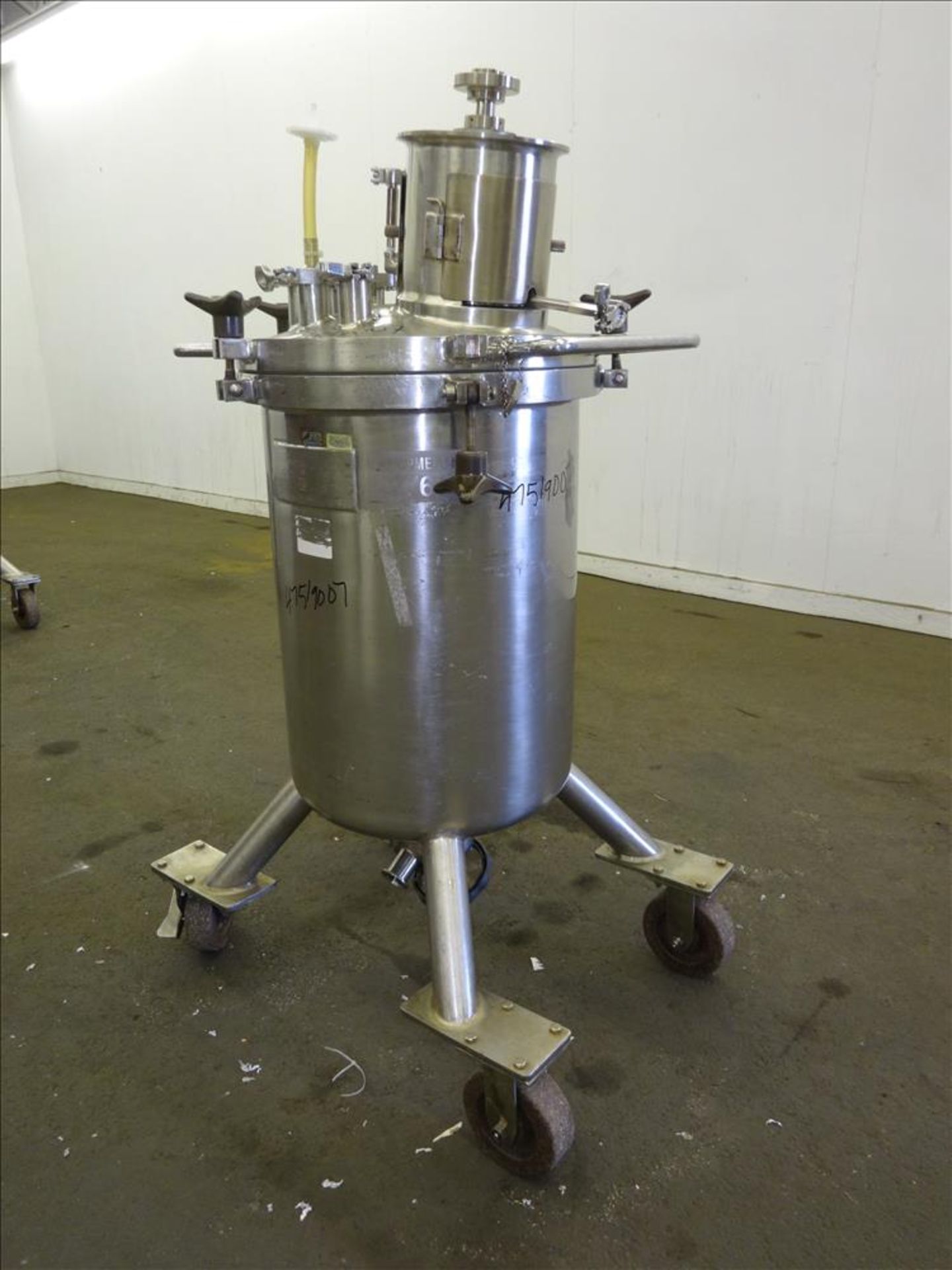 Used- Lee Industries Mix Tank, Model 100LCBT, 26.4 Gallon (100 Liter), 316 Stain - Image 2 of 14