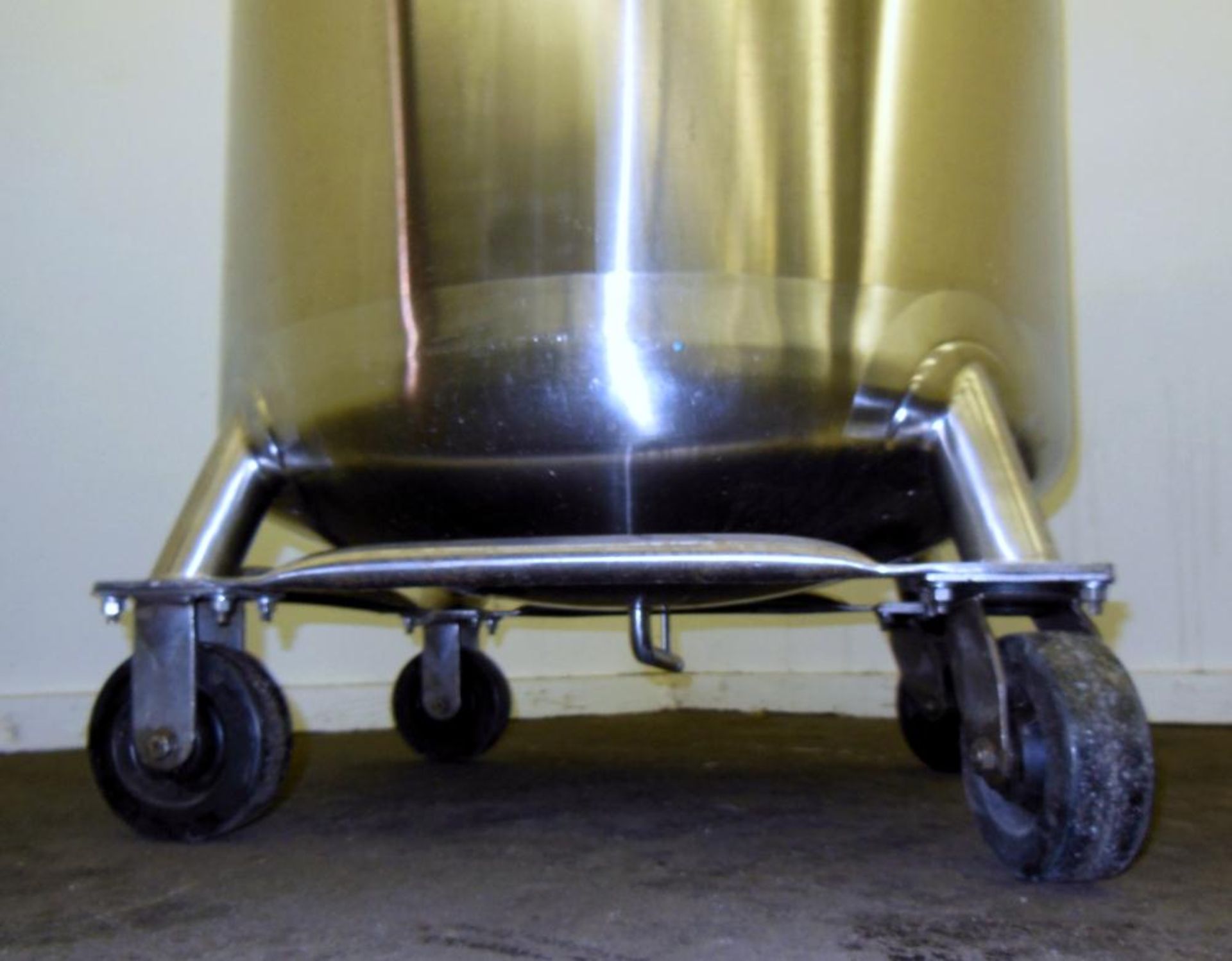 Used- 400 Liter Stainless Steel Walker Stainless Pressure Tank - Image 8 of 18