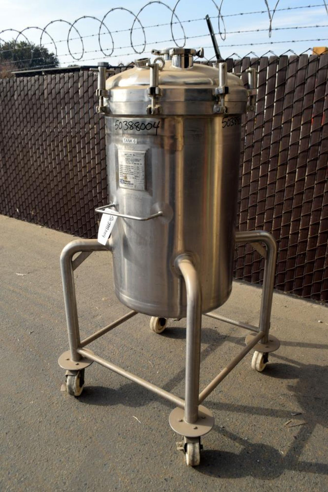 Used- Cherry-Burrell Pressure Tank, 200 Liter (52 Gallon), 316L Stainless Steel - Image 2 of 8