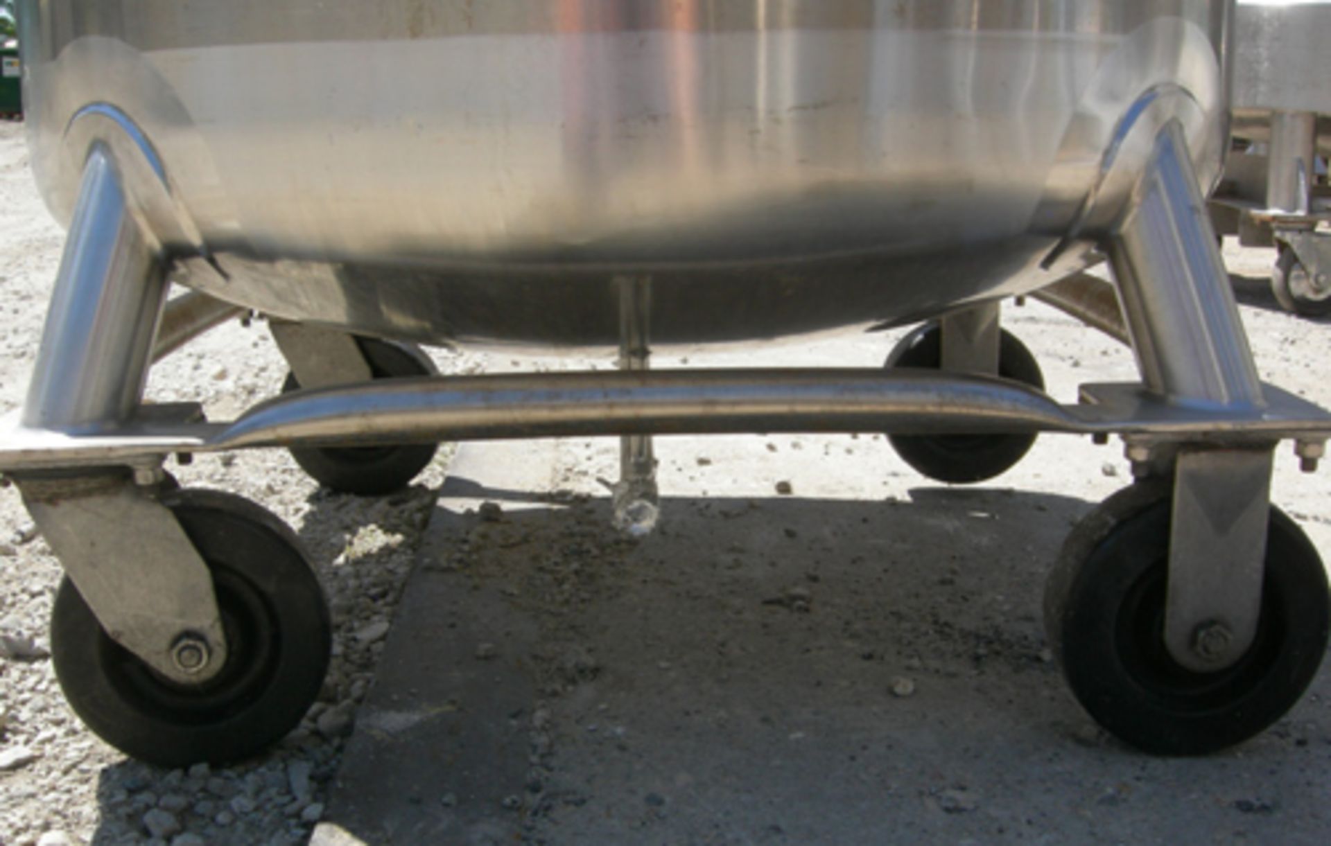 Used- 400 Liter Stainless Steel Walker Stainless Pressure Tank - Image 17 of 18