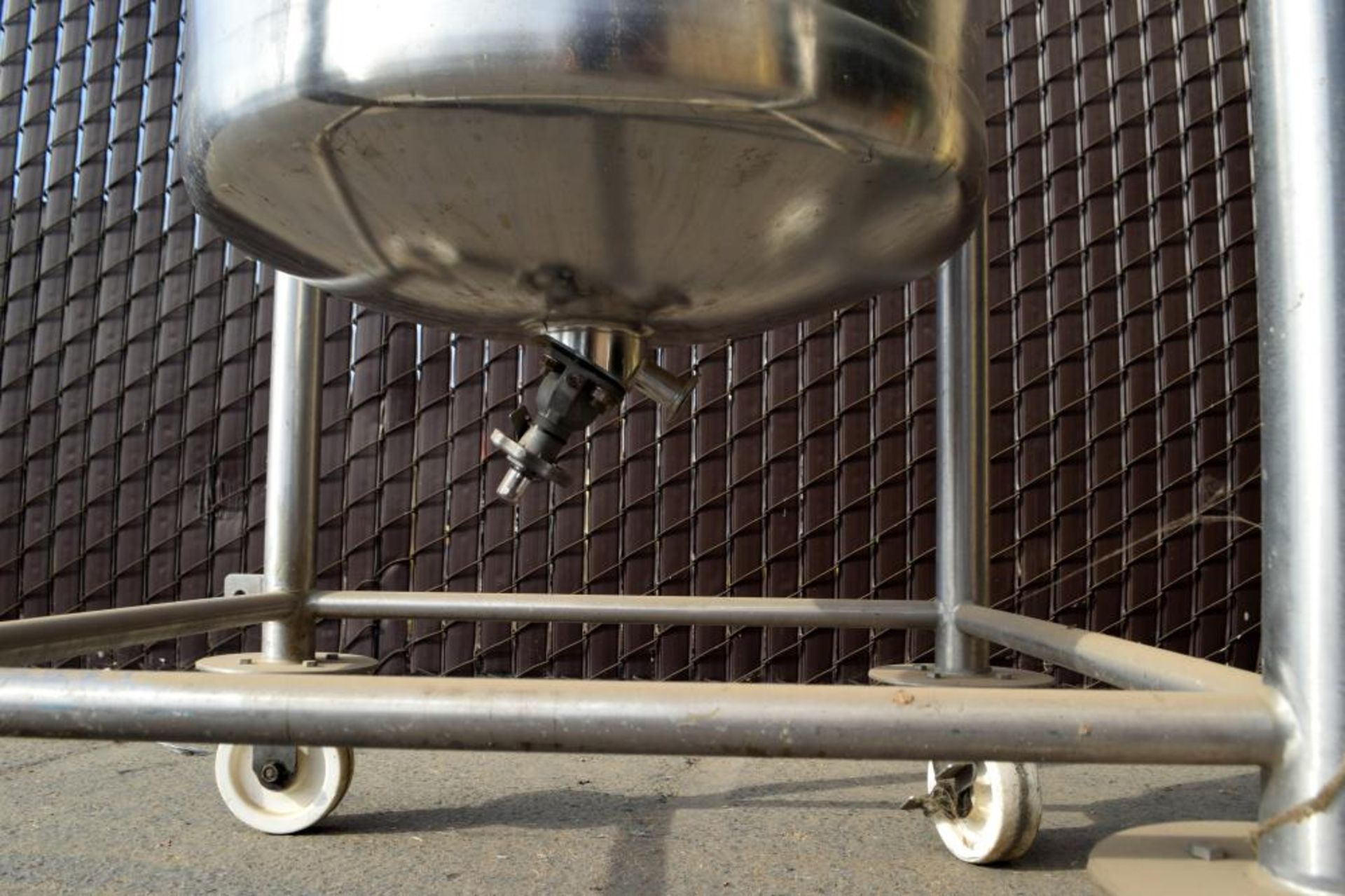 Used- Cherry-Burrell Pressure Tank, 200 Liter (52 Gallon), 316L Stainless Steel - Image 7 of 8