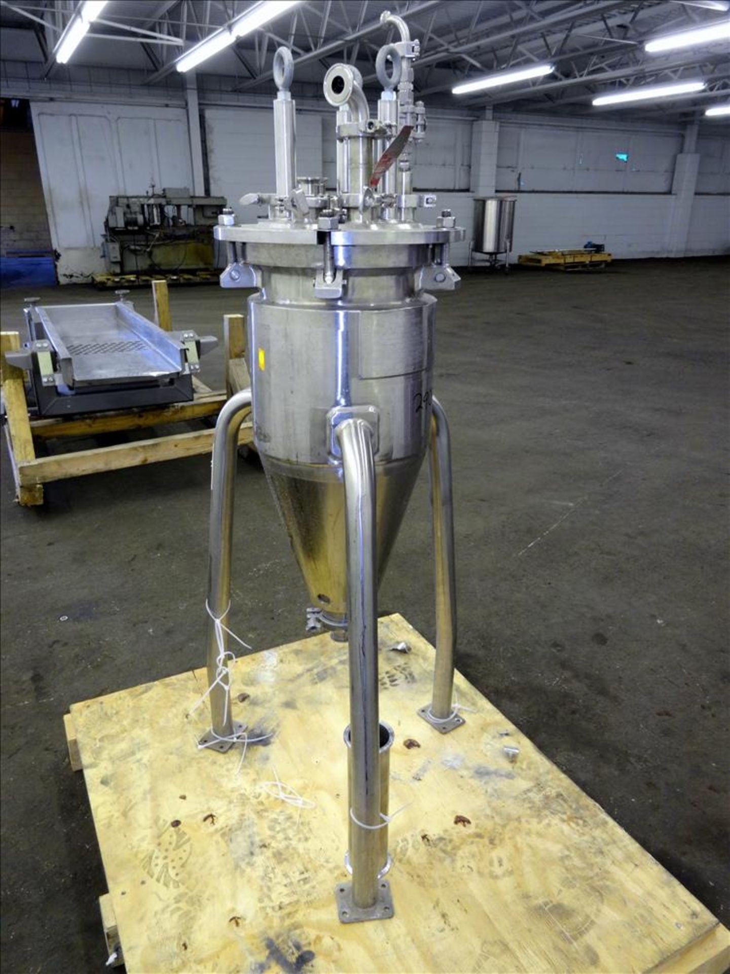 Used- Paul Mueller Reactor, 25 Liters (6.6 Gallon), 316 Stainless Steel - Image 4 of 12