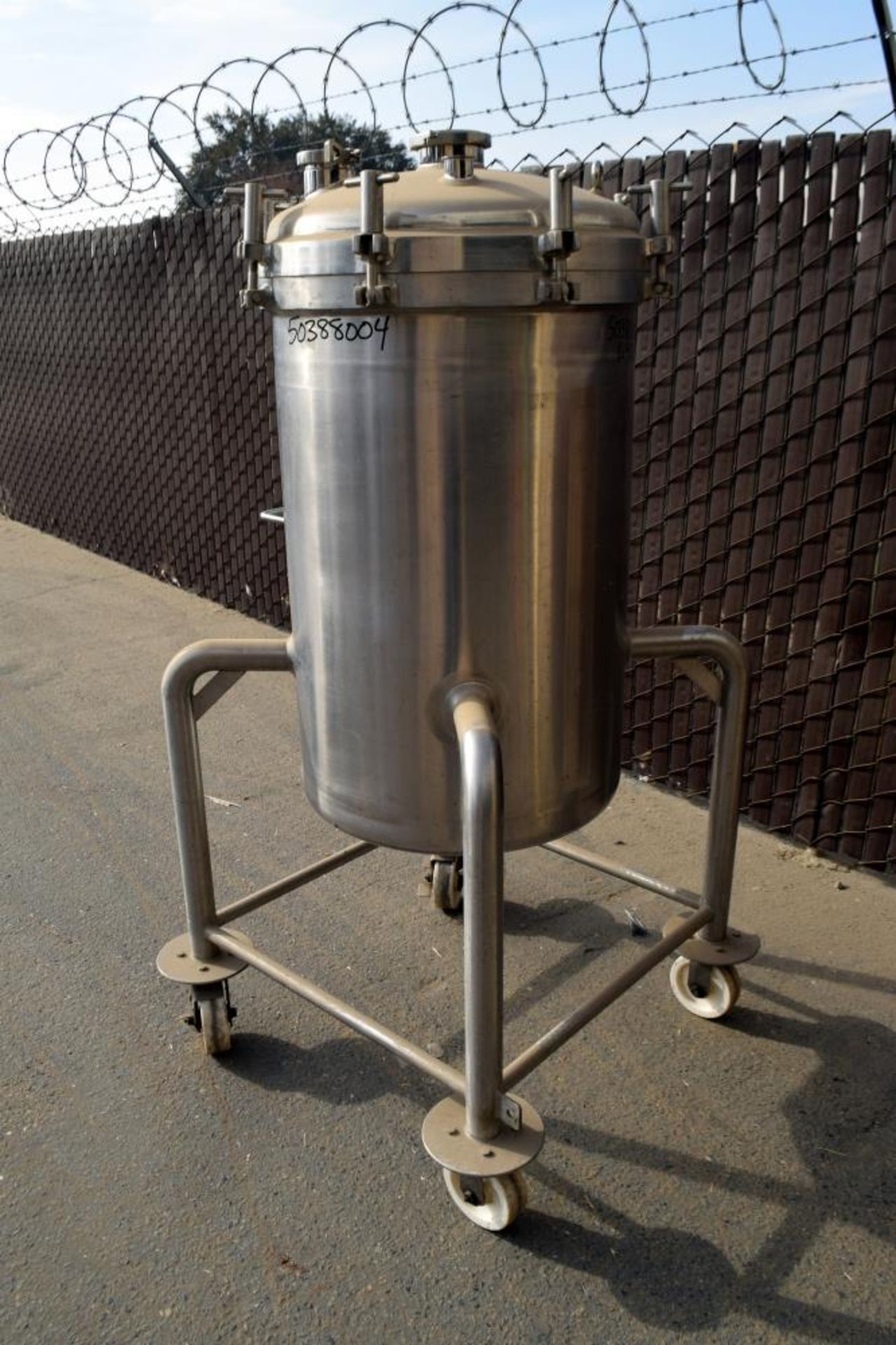 Used- Cherry-Burrell Pressure Tank, 200 Liter (52 Gallon), 316L Stainless Steel - Image 3 of 8