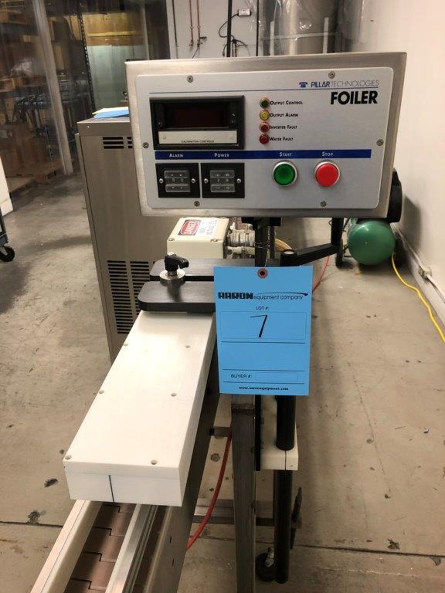 Pillar Induction Capsealing Foiler. (SUBJECT TO THE BULK BID ON LOT 4)