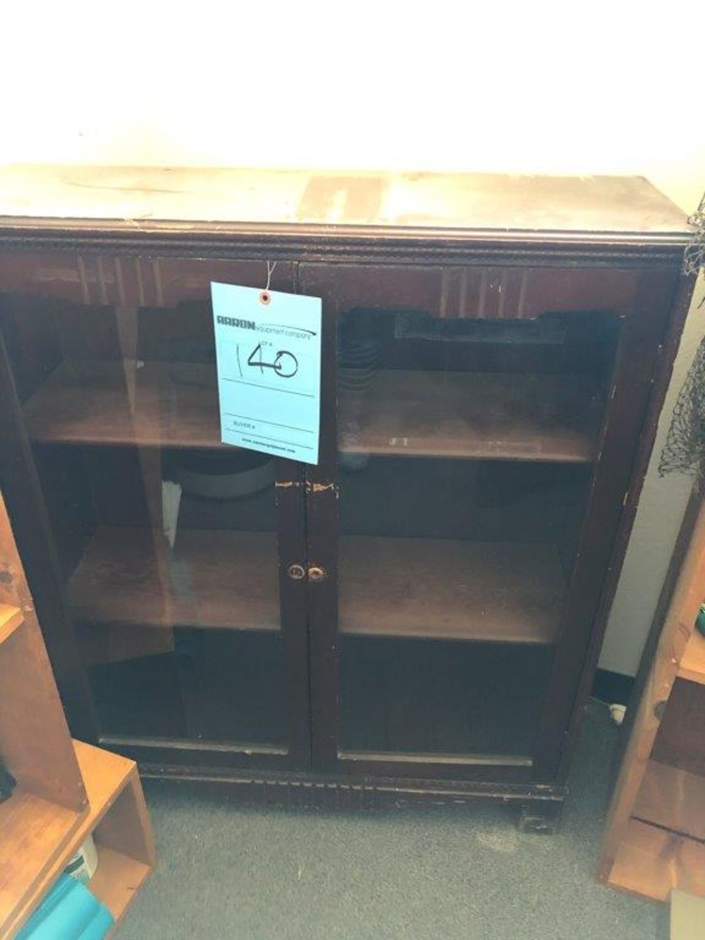 Wood Display Cabinet with Glass Doord