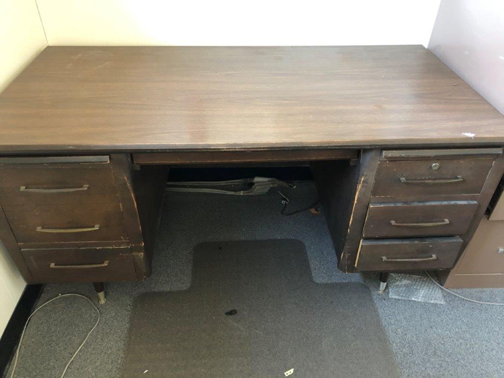 Lot of (2) Desks, Floor Mat, File Cabinet & Stereo Reciever W/Speaker - Image 4 of 9