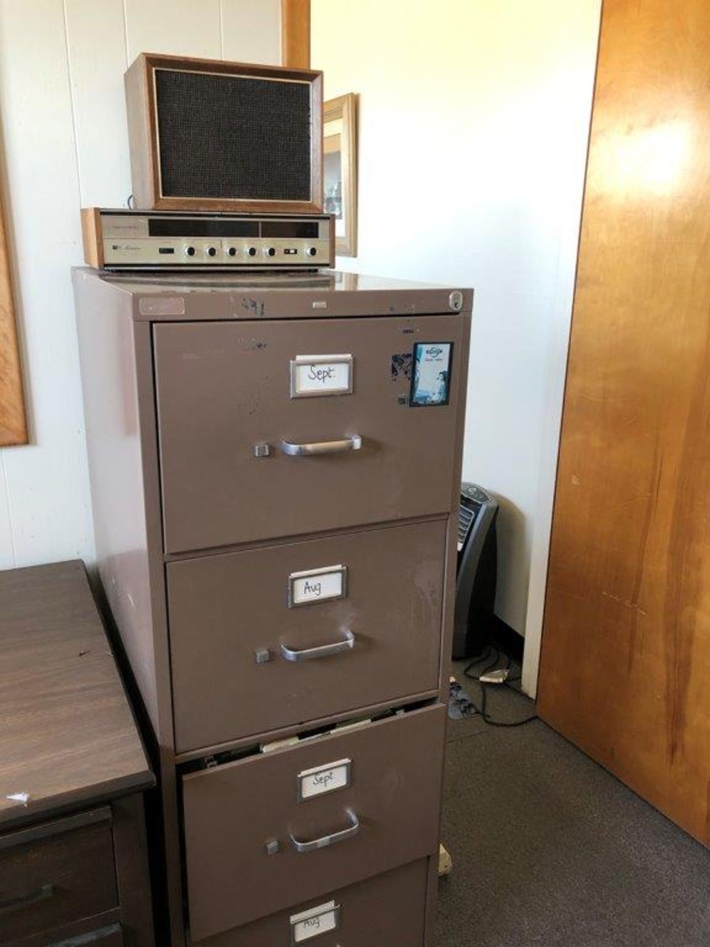 Lot of (2) Desks, Floor Mat, File Cabinet & Stereo Reciever W/Speaker - Image 8 of 9